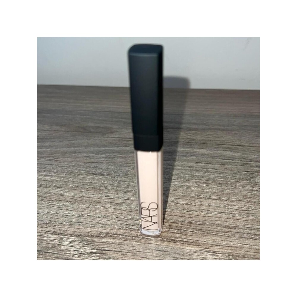 NARS Radiant Creamy Concealer in Light 1.25 Affogato